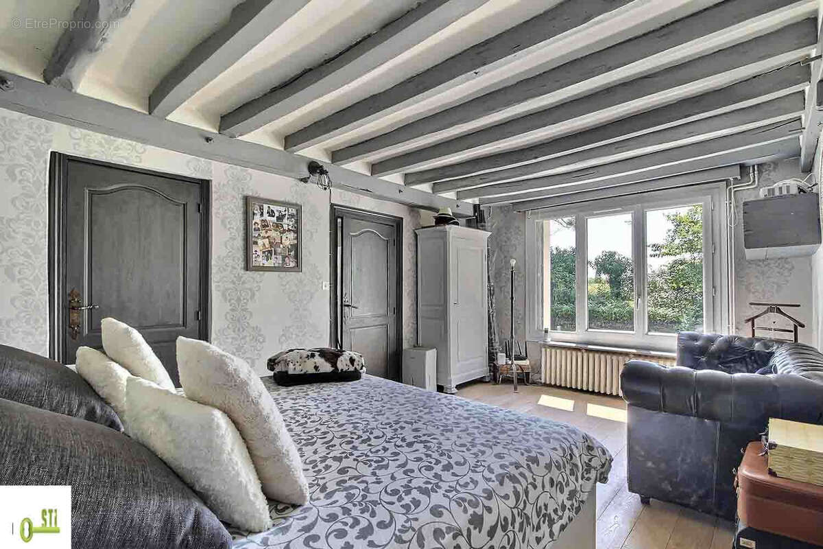 Maison 222 m² à Dammarie-Sur-Loing  - photo 7