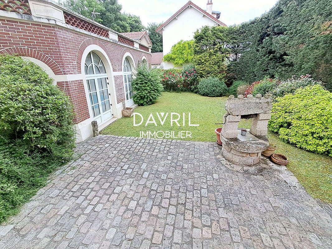 Maison à CONFLANS-SAINTE-HONORINE