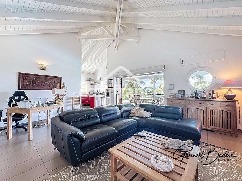 Maison à PETIT-BOURG