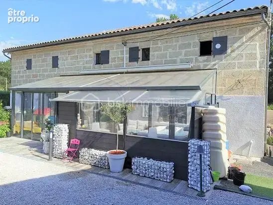 Magnifique propriete de 257 m2 avec 6 chambres, 4 sdb, piscine et un gite de 67 m2 avec 2 chambres !!! - photo 4