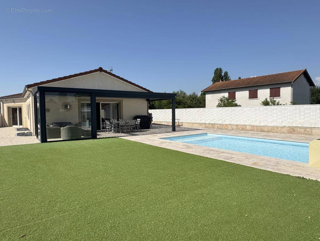 Maison à RIORGES