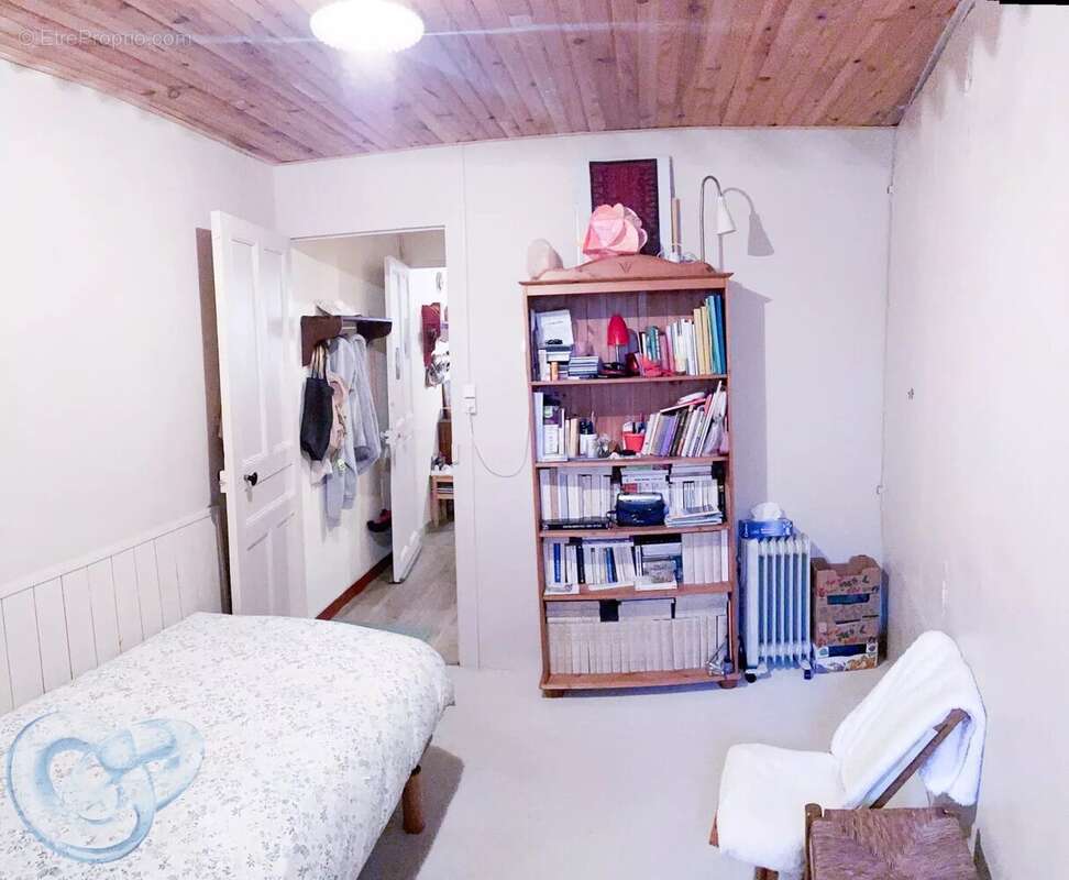 Maison à REVEST-DU-BION