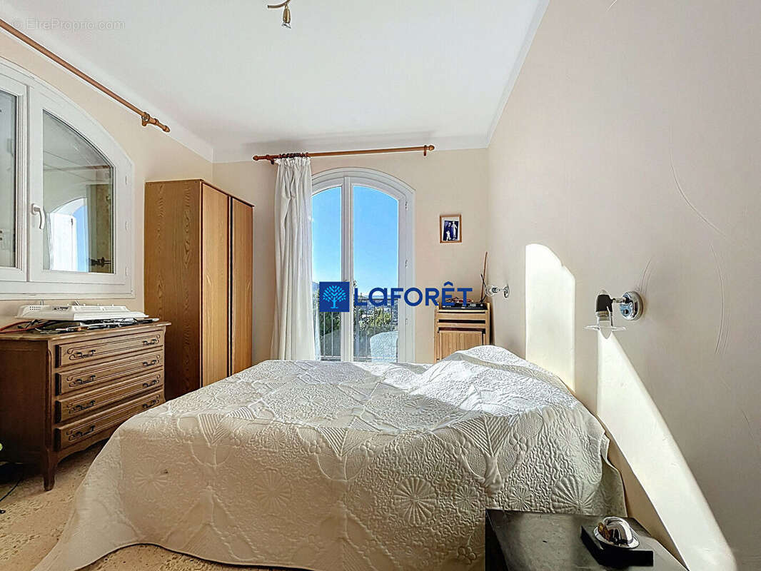 Maison à CARQUEIRANNE