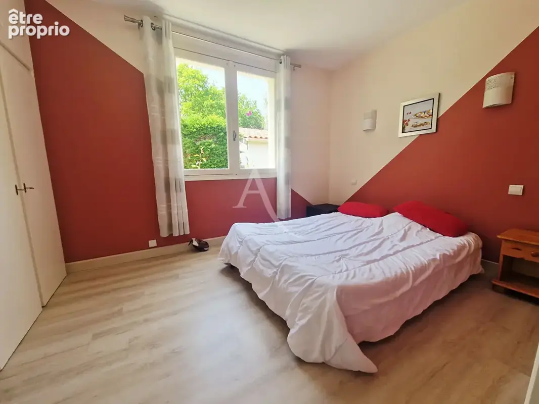 Maison La Chaize Giraud - photo 5