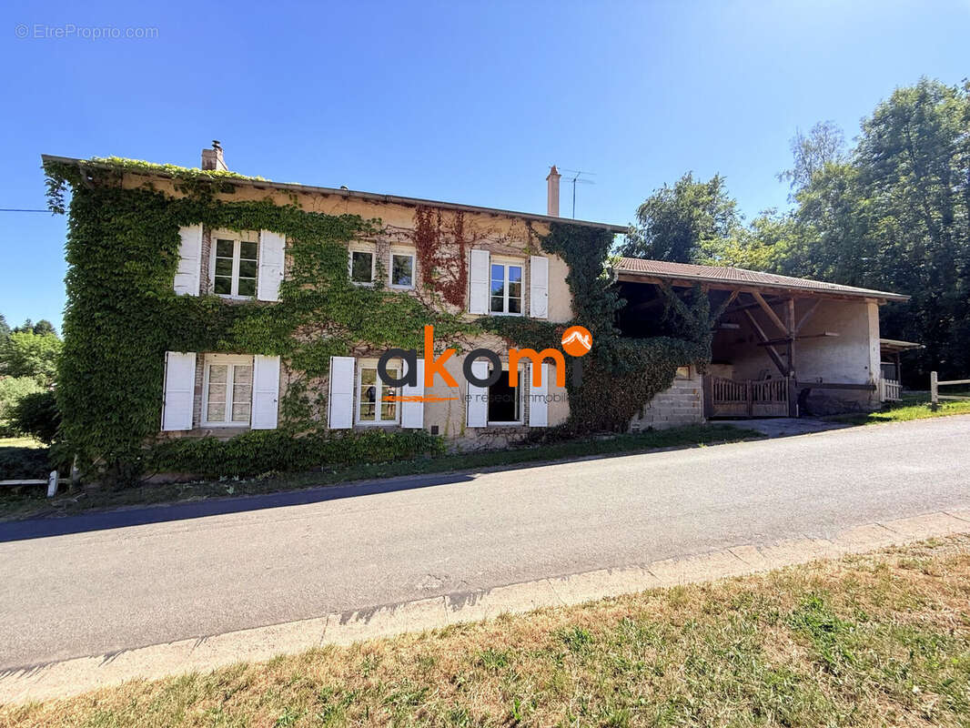 Maison à BREMENIL