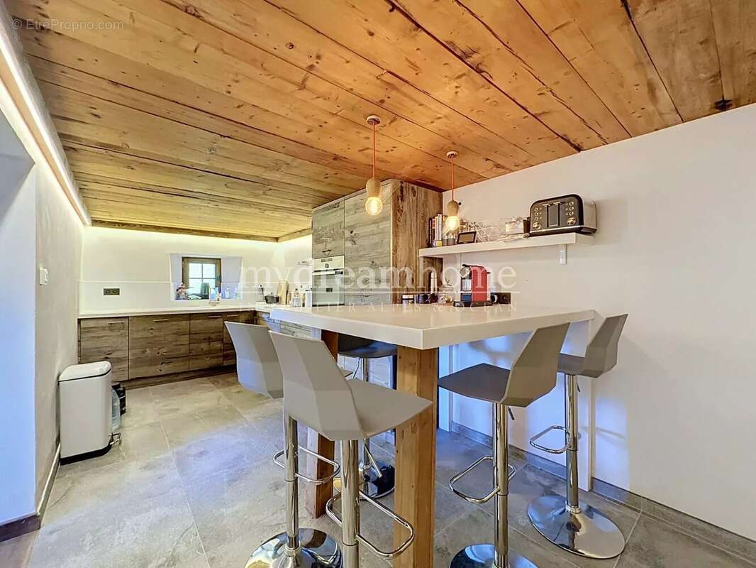 Rare ! exclusivite : chalet d alpage vue mont blanc sur les hauteurs de saint nicolas la chapelle (73590) - photo 9