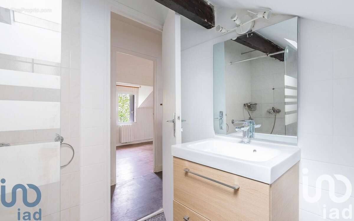 Photo 9 - Appartement à SAVIGNY-SUR-ORGE