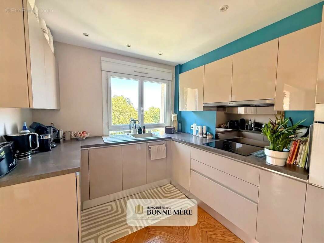 Appartement 89 m² à Marseille-6e  - photo 6