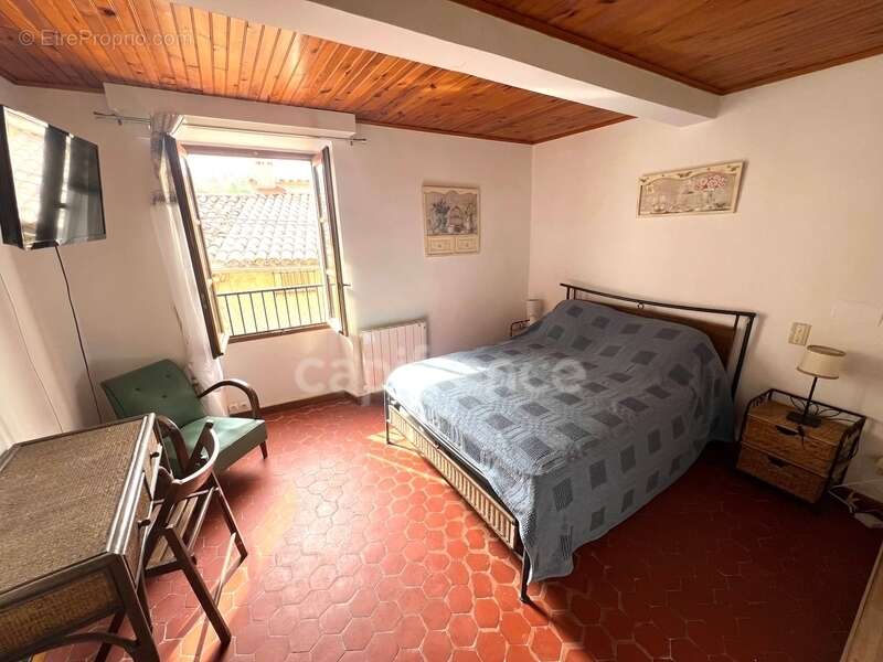 Maison à GREOUX-LES-BAINS