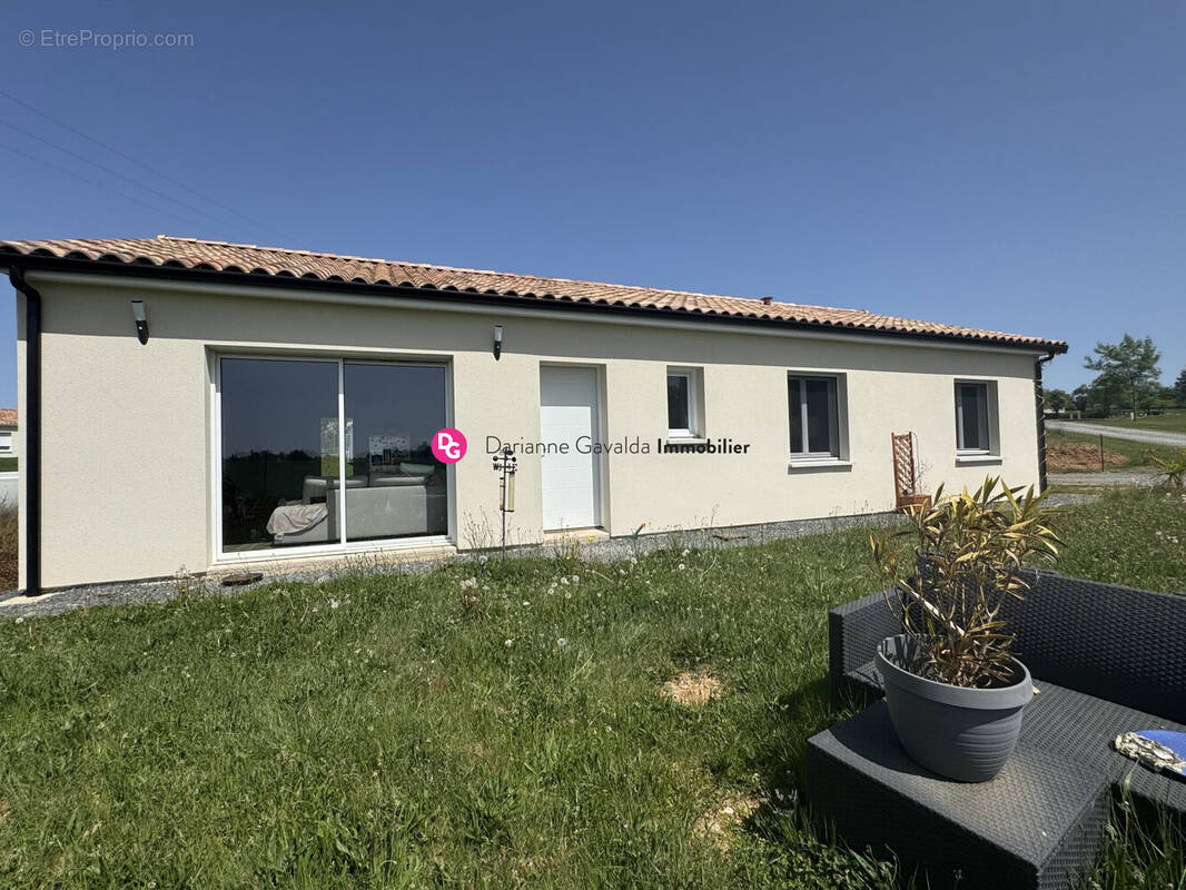 Maison à SAINT-SANTIN