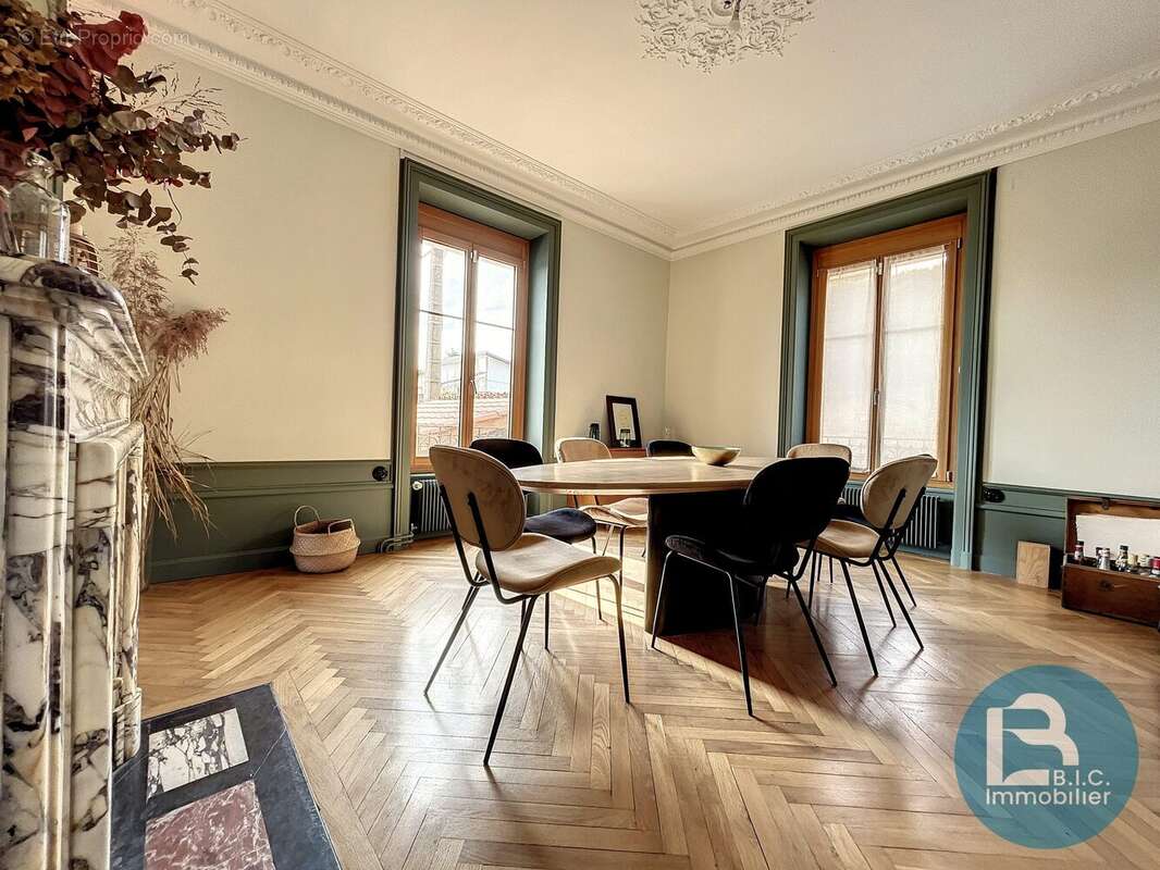 salle à manger - Maison à TREVOUX