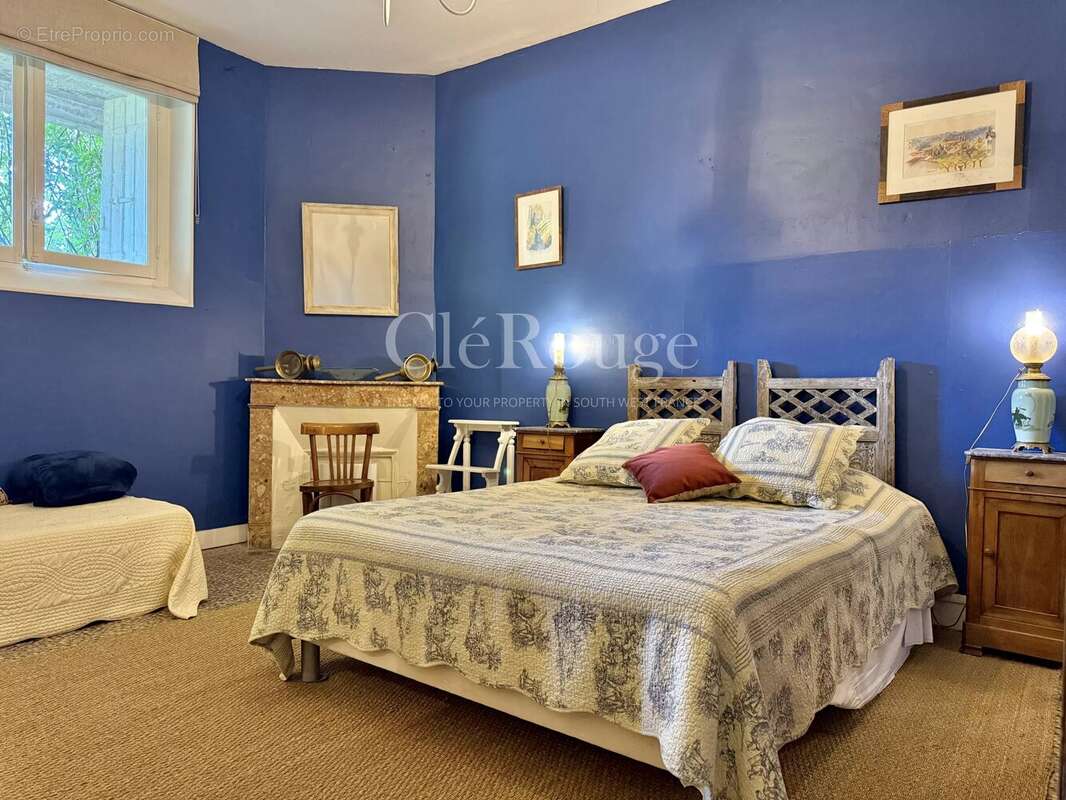 Proche de St-Foy-la-Grande - Magnifique propriété de charme de 5 chambres - photo 13