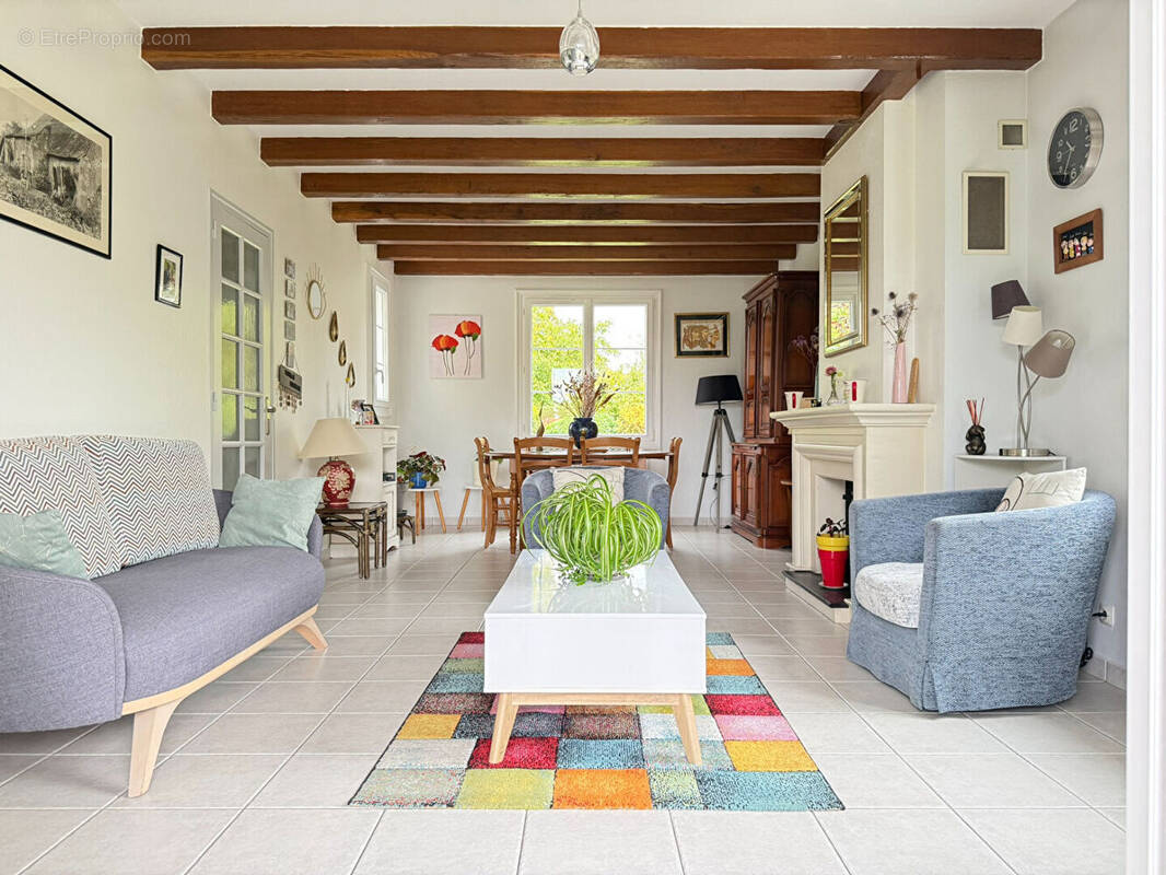 Maison à BRISSAC-QUINCE