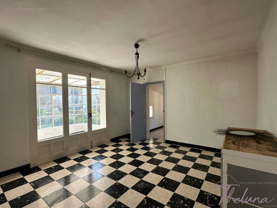 Maison à COMPS