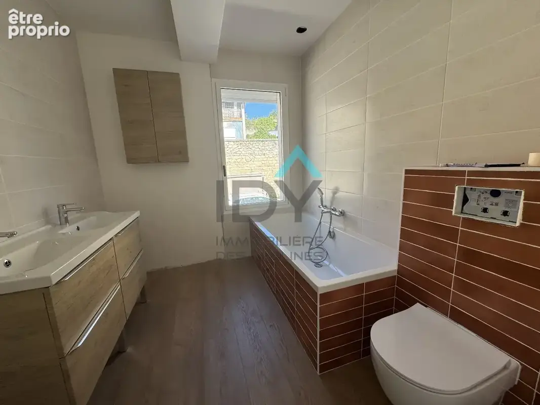 LE MESNIL LE ROI - Belle maison familiale de 175 m² au sol avec jardin - photo 19