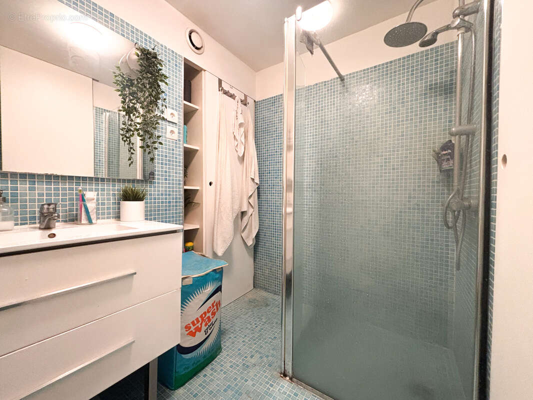 Appartement à PARIS-11E