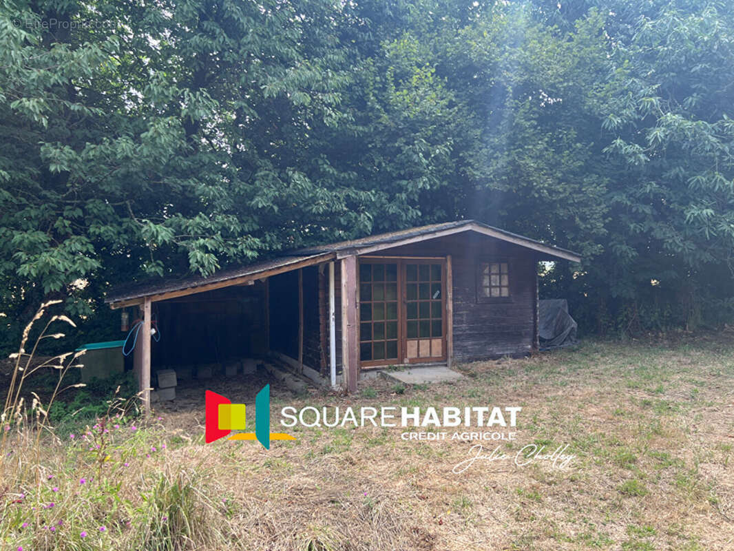 Terrain à BOUILLE-MENARD