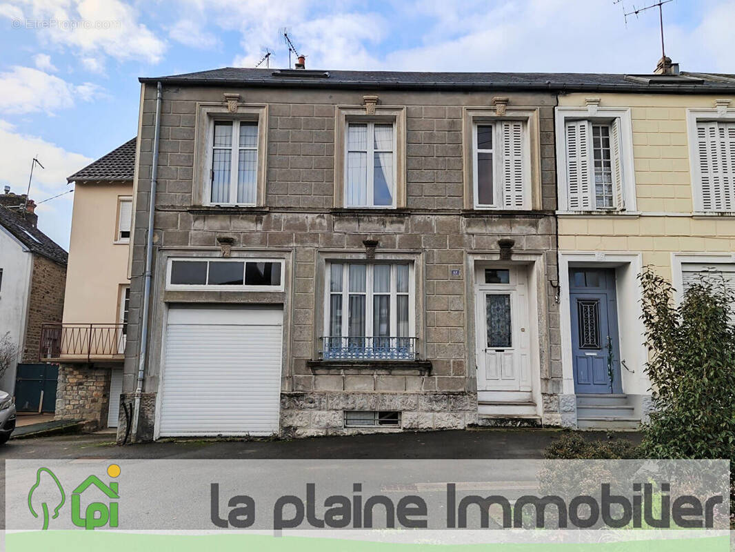 Maison à LA FERTE-MACE