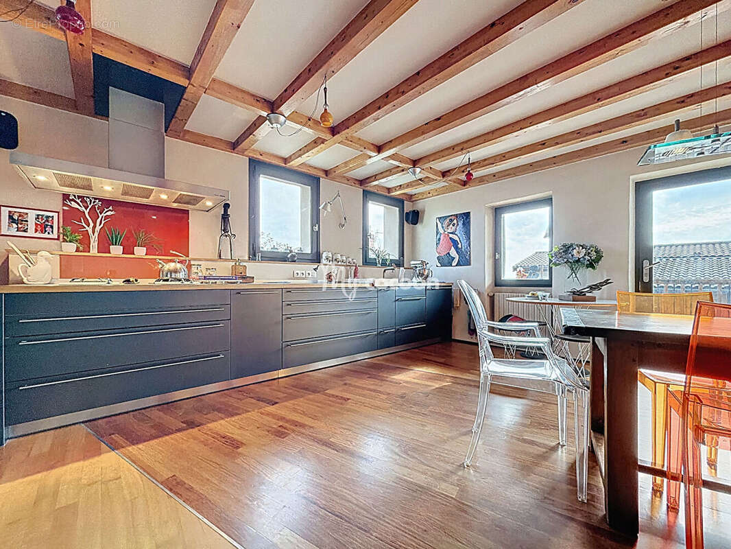 Maison à SAINT-CYR-AU-MONT-D&#039;OR