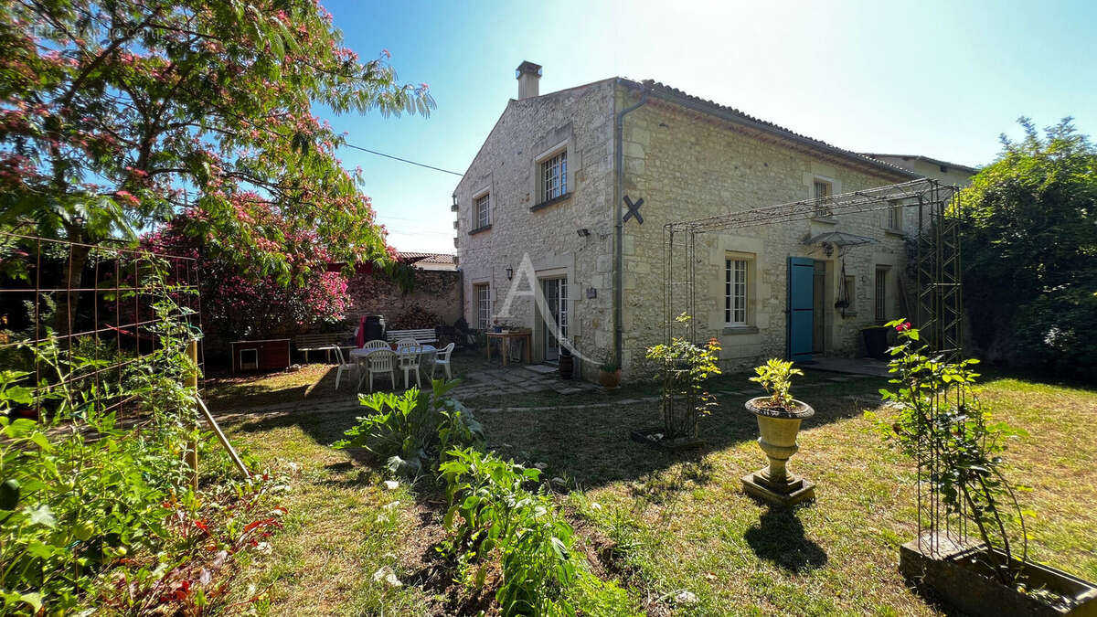 Maison en pierre Medis 170m² quartier très calme - photo 9