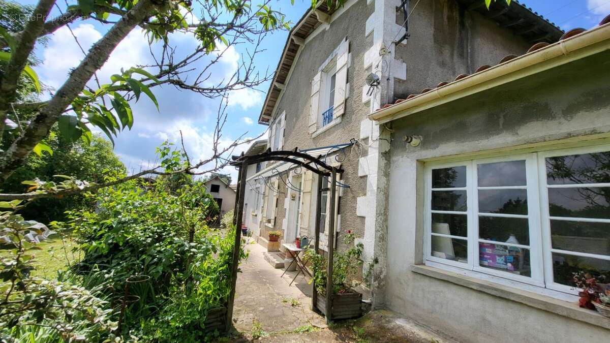 Maison à MUSSIDAN