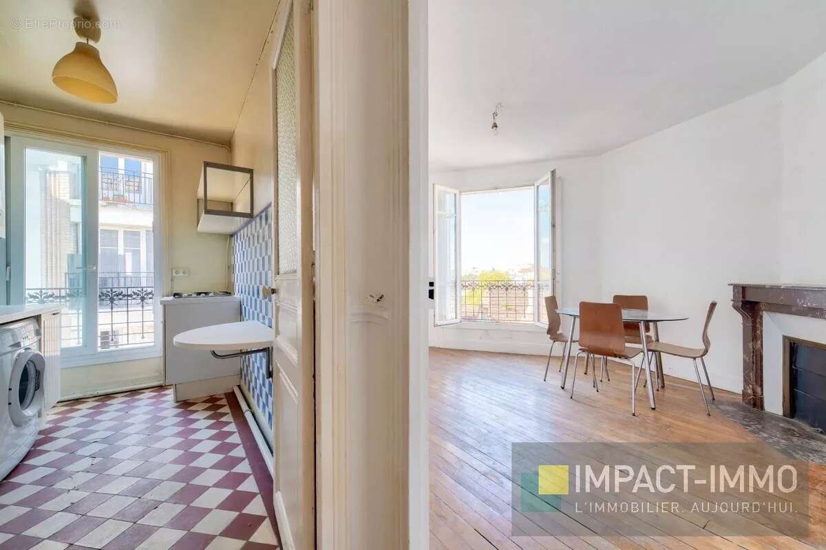 Appartement à COURBEVOIE