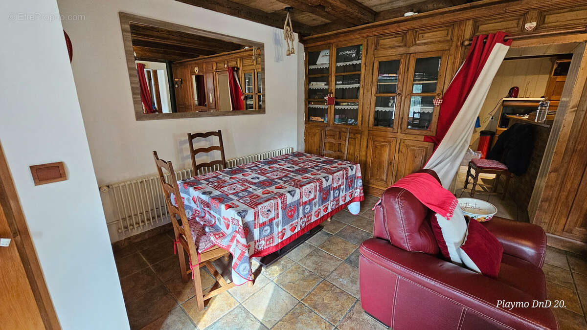 Champenay, commune de Plaine, spacieuse maison de caractère, rénovée, 192 m2, 4 chambres. - photo 18
