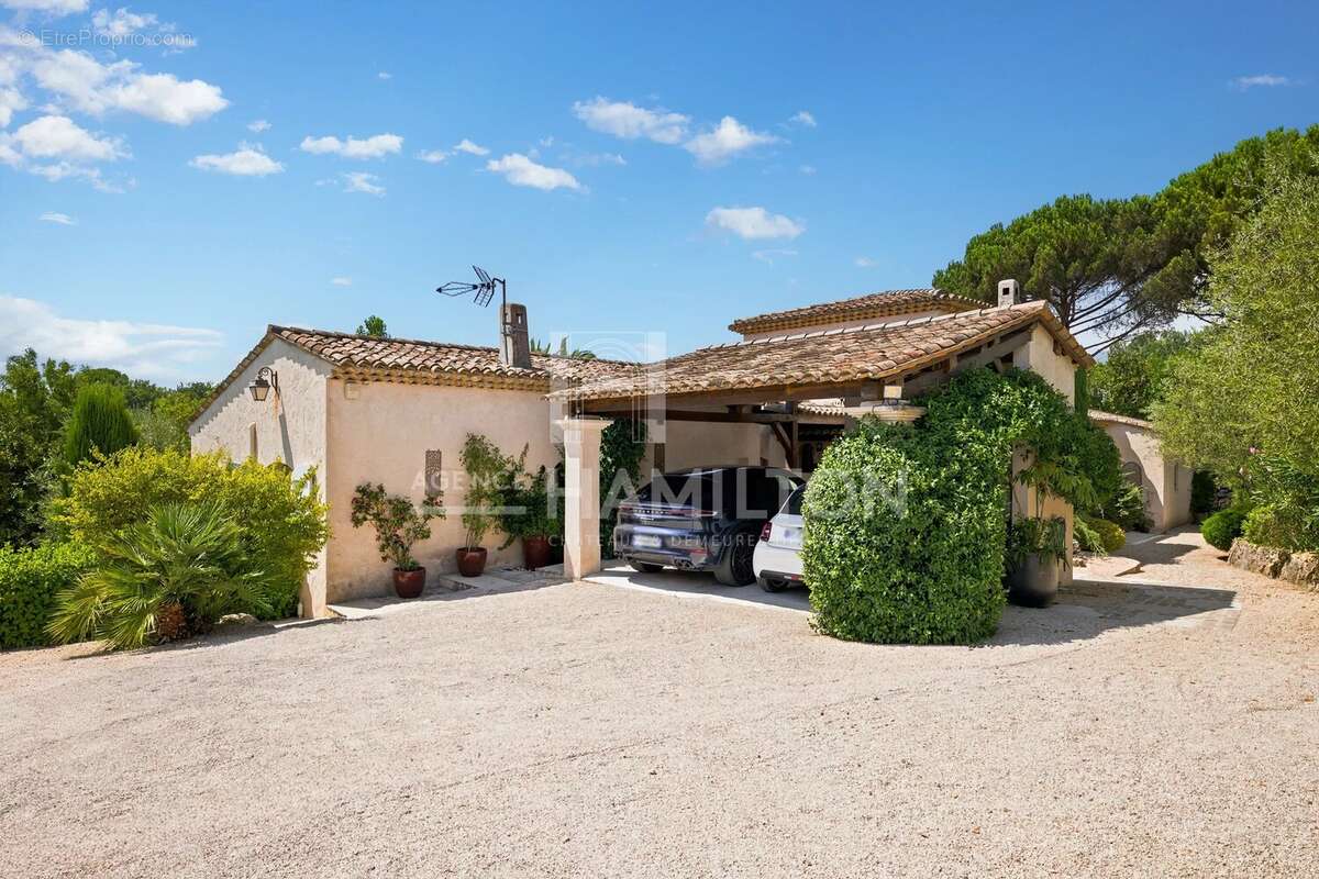 Magnifique villa de plain-pied avec piscine proche de Valbonne - photo 22