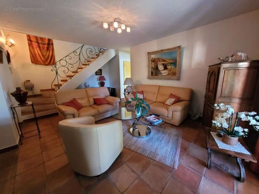 Maison à PEYMEINADE