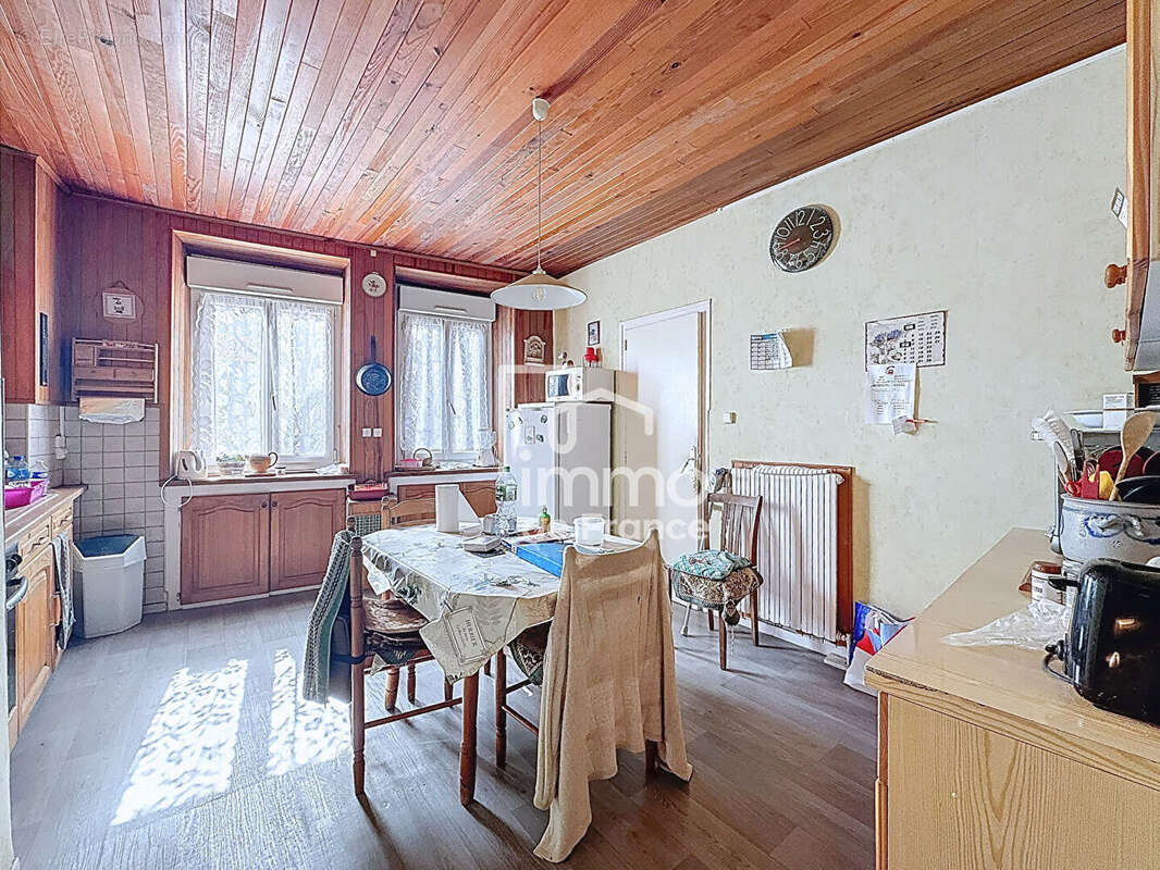 Maison à BELLEGARDE-SUR-VALSERINE