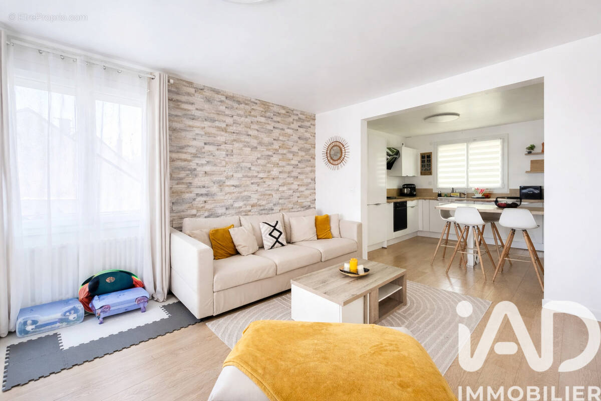 Photo 1 - Maison à CORBEIL-ESSONNES