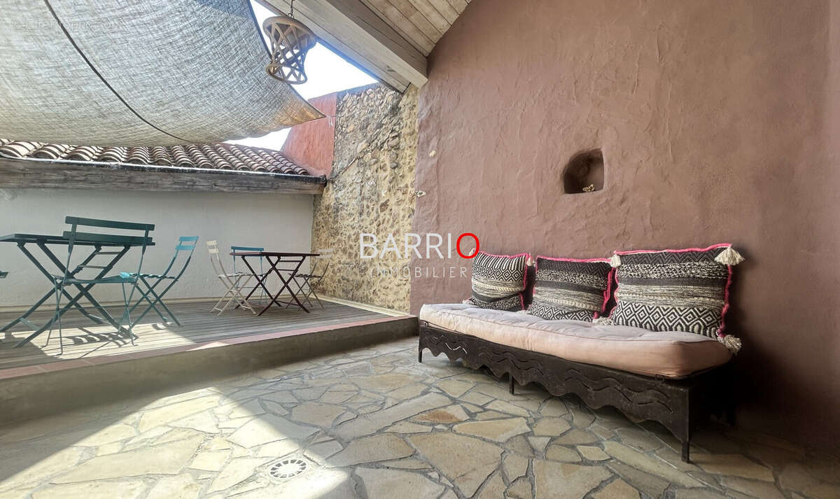 Maison à LAROQUE-DES-ALBERES