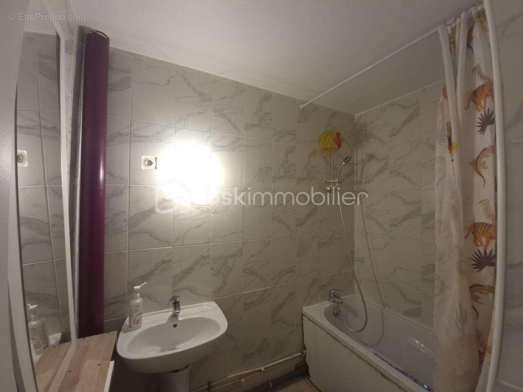 Appartement à SAINTE-GENEVIEVE-DES-BOIS