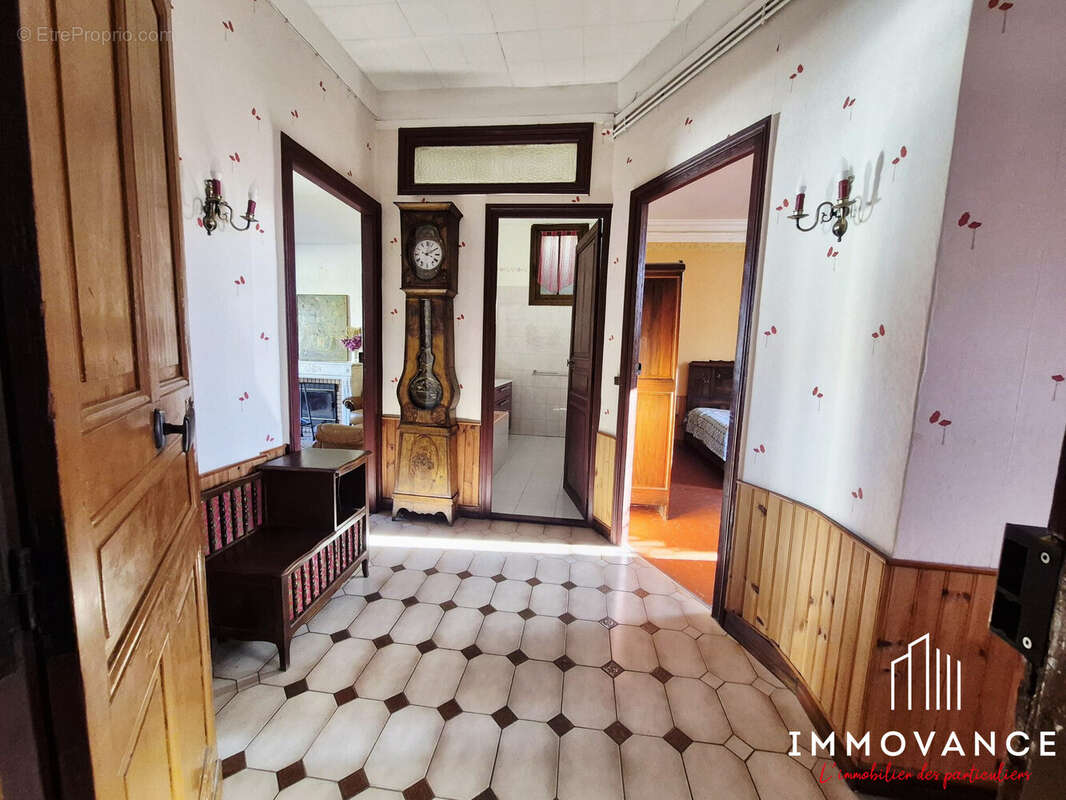 Appartement à MEZE