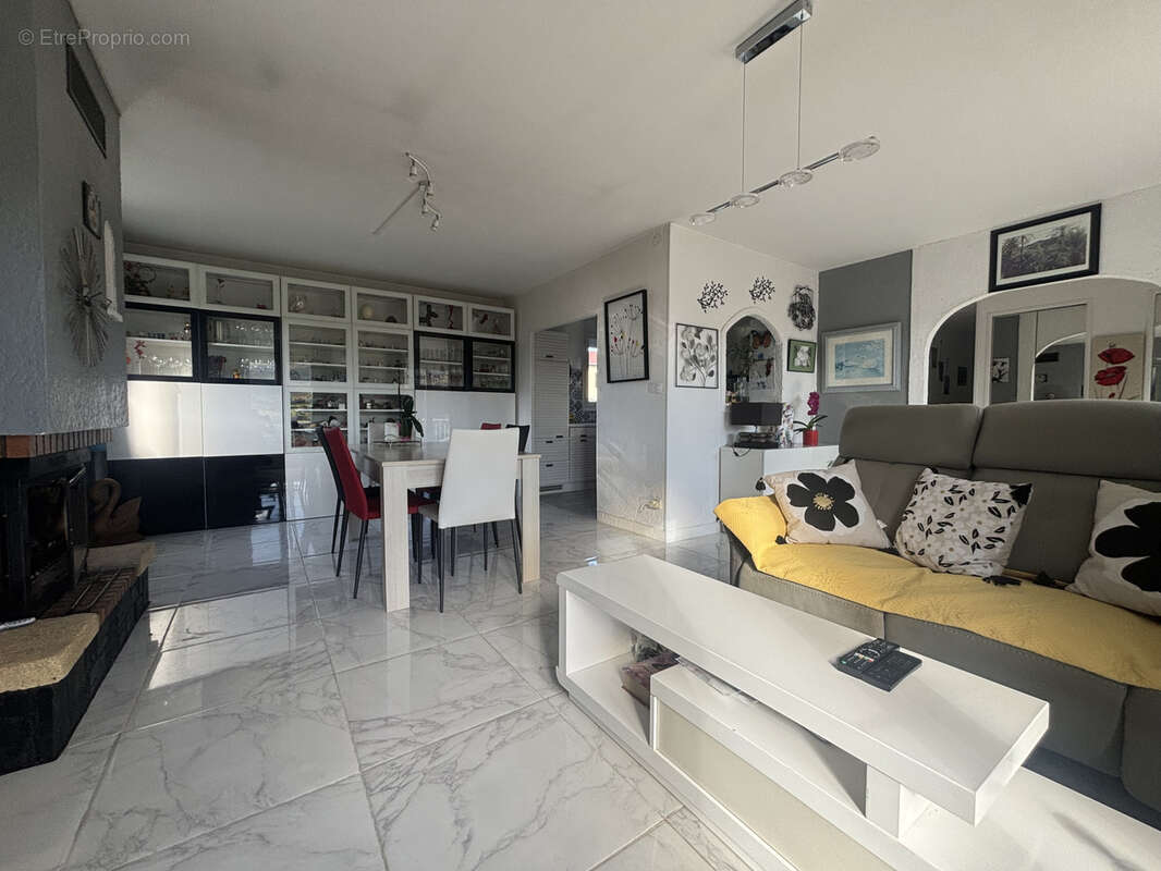 Maison à PONTCHARRA-SUR-TURDINE