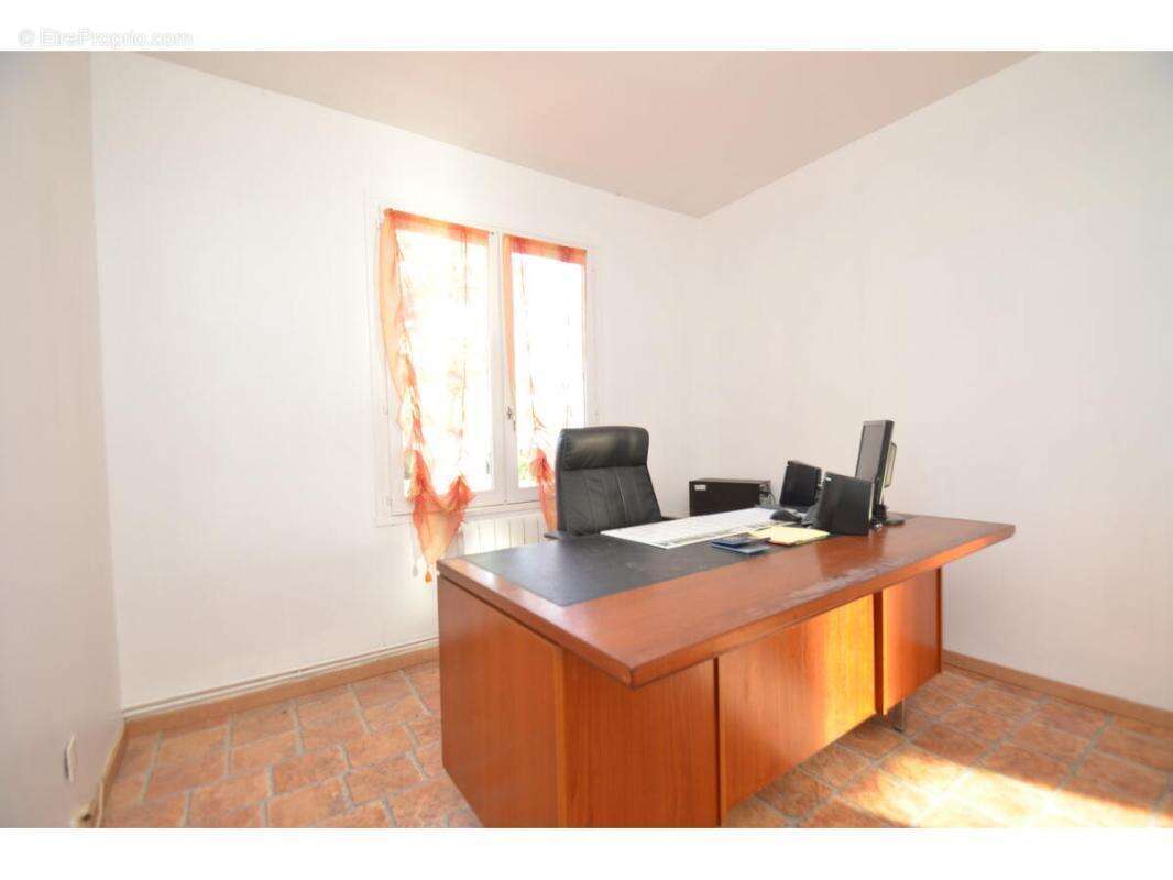 Maison à MONTPON-MENESTEROL