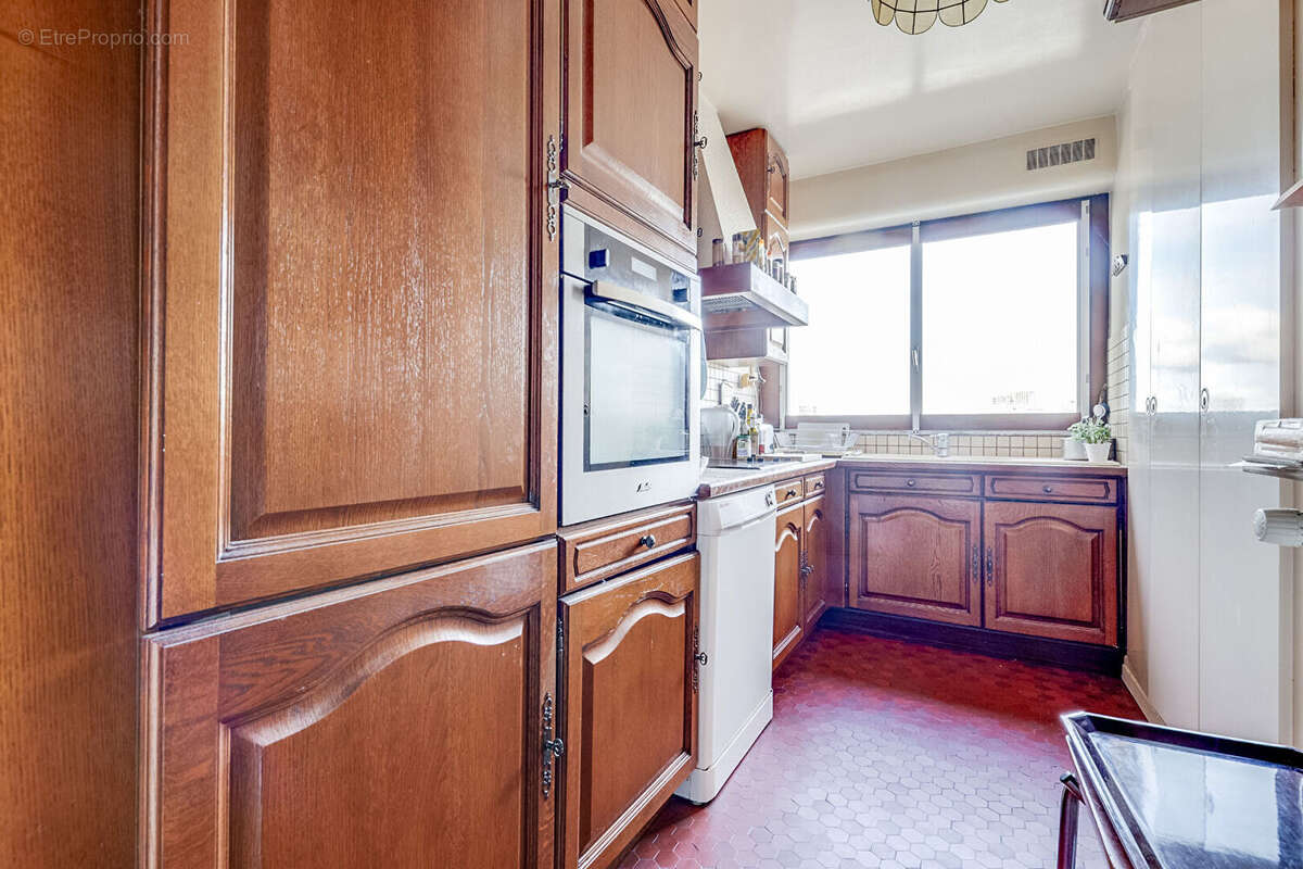 Appartement à PARIS-20E
