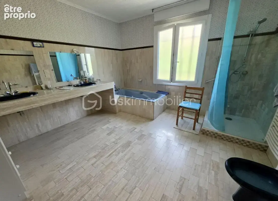 Villa lumineuse de plain-pied sur les hauteurs - photo 8