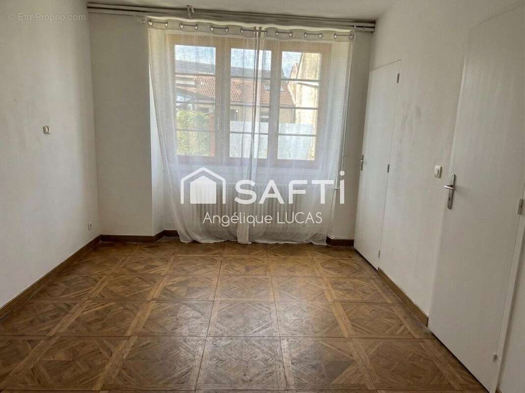 Photo 9 - Maison à LA CHAIZE-LE-VICOMTE