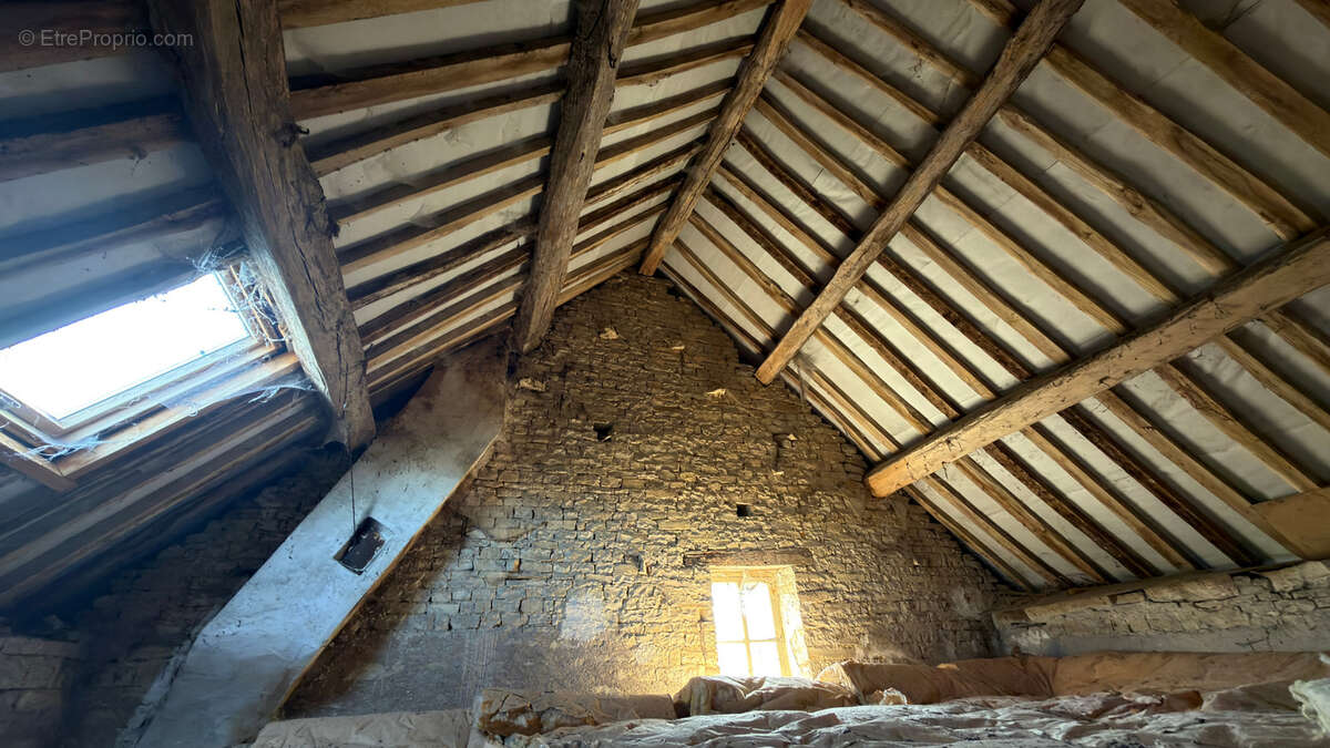 Maison à PRECY-LE-SEC