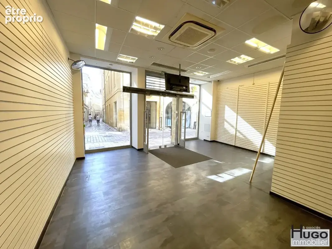 Bordeaux- rue sainte catherine- immeuble mixte 6 lots 480m² libre - a vos projets ! - photo 3