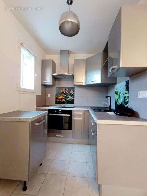 Appartement à SAINT-CHAMAS