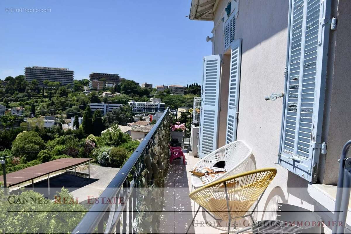 Appartement à LE CANNET