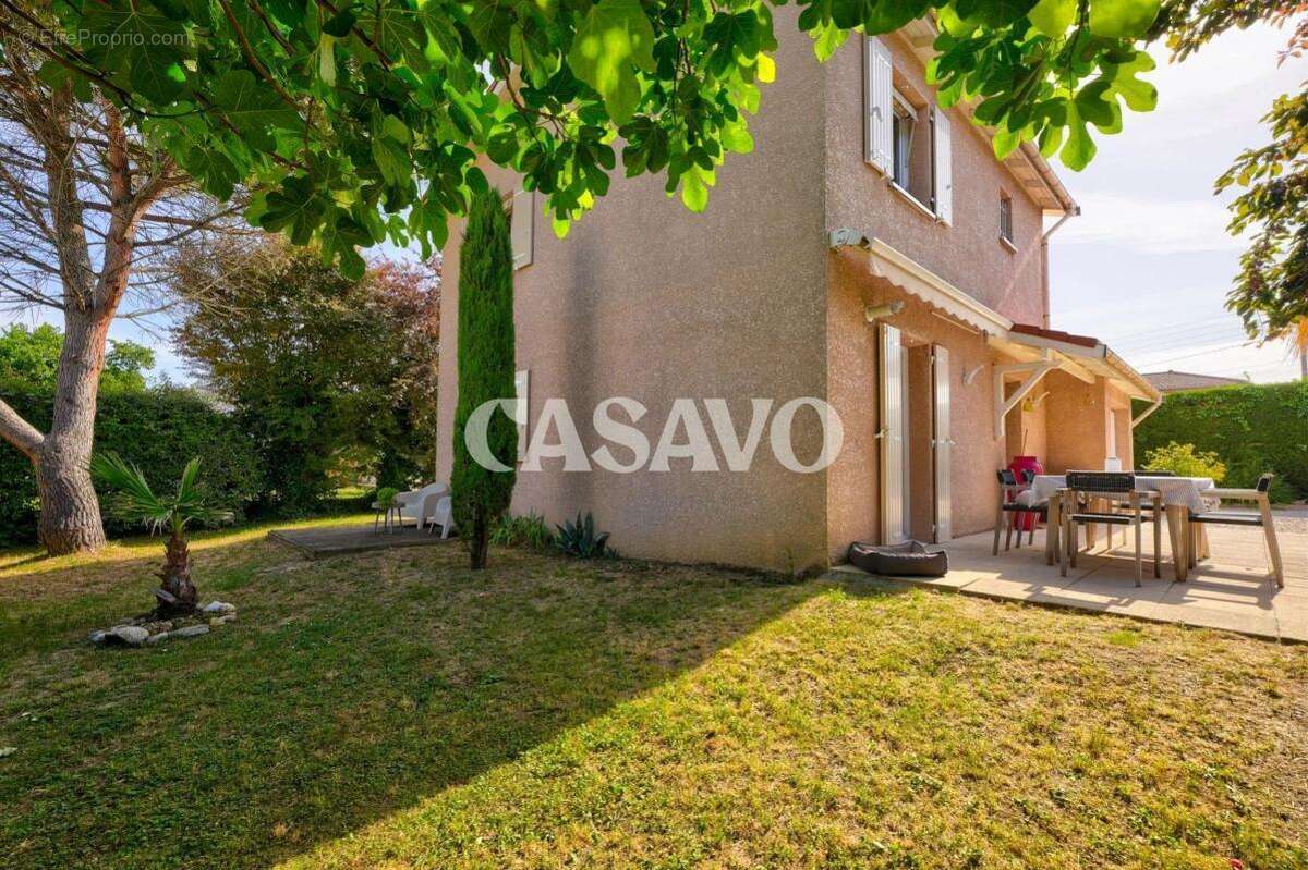 Maison à DECINES-CHARPIEU