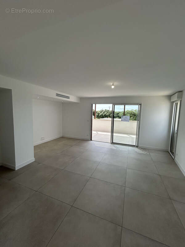 Appartement à CASTRIES