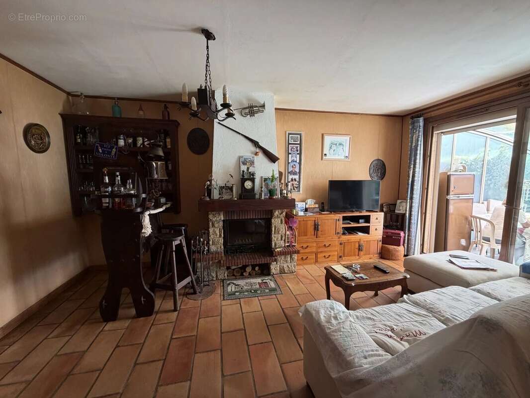 Maison à CONTES