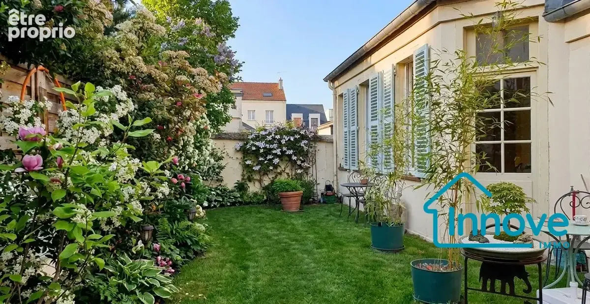 Photo Maison à Versailles au prix de 548 000€