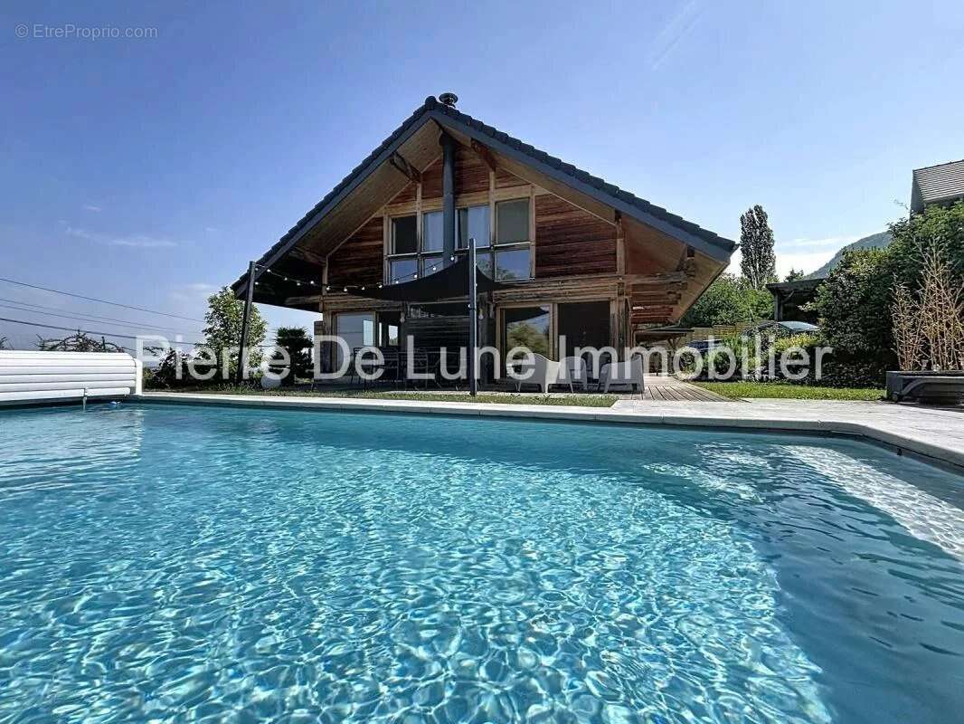 Trévignin – Maison d'exception en ossature bois avec vue dominante, piscine et panorama sur les montagnes - photo 4