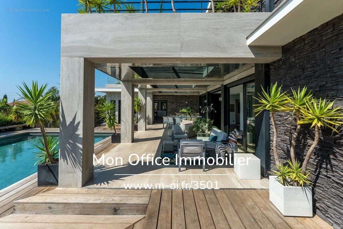 Maison à SAINT-RAPHAEL