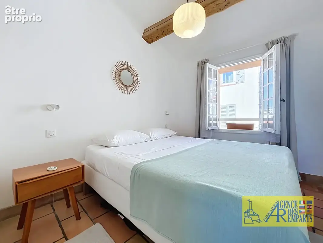 Vieil antibes appartement 2 pieces vue mer - photo 13